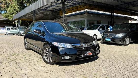 HONDA CIVIC 1.8 LXL 16V FLEX 4P AUTOMÁTICO HONDA CIVIC 1.8 LXL 16V FLEX 4P AUTOMÁTICO